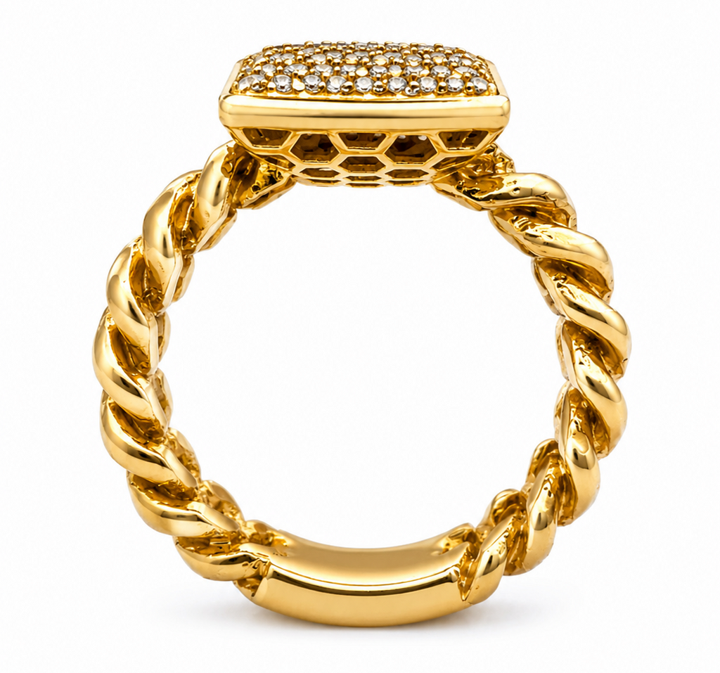 18k Gold Ring 9.86 grams size 8