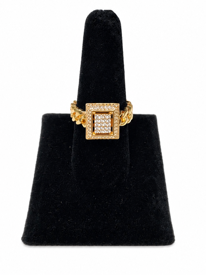 18k Gold Ring 9.86 grams size 8