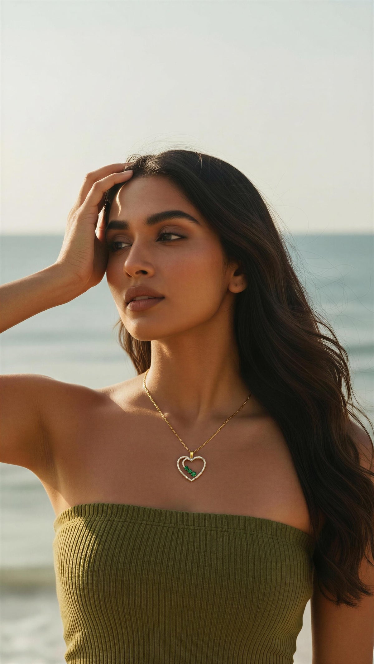 Green Stone Heart 18k Necklace Gold 7.28 grams SOLD OUT