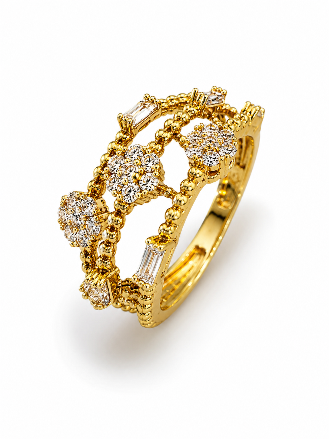 18k Gold Ring 4.37 grams size 7.5