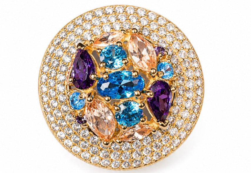 Size 8 18k Ring 5.77 grams