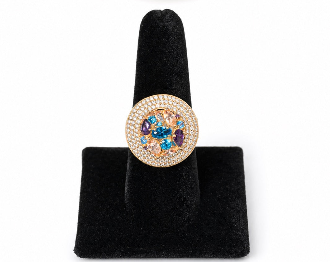Size 8 18k Ring 5.77 grams