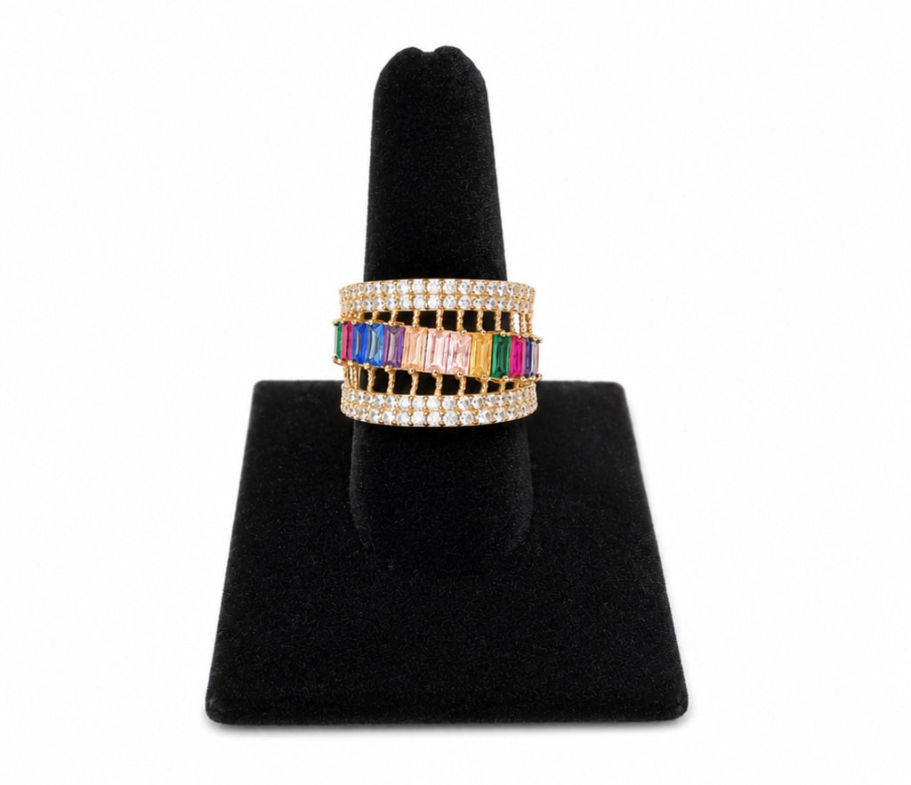 Size 8 Colorful Stone 18k Gold Ring 5.21 grams