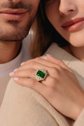 Green Size 8 Ring 18k 4.85 grams