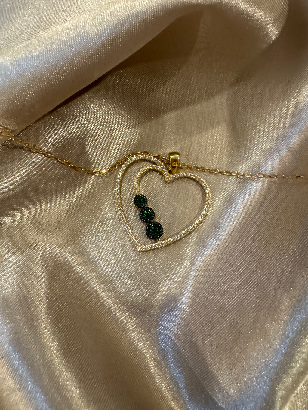 Green Stone Heart 18k Necklace Gold 7.28 grams SOLD OUT